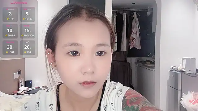 Xiaoyumi61 online show from October 30, 2025, 9:51 am