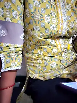 Snapshot of Hot-Rubyy chatting on February 28, 2026, 6:24 am Hot-Rubyy online show from February 28, 2026, 6:24 am