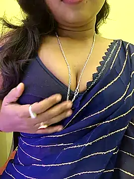 Sexy-suhana- online show from December 23, 2025, 8:35 am