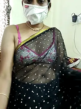 Snapshot of smileys46 chatting on February 10, 2026, 9:19 am smileys46 online show from February 10, 2026, 9:19 am