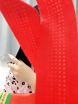 Puppet- online show from November 8, 2025, 11:47 am