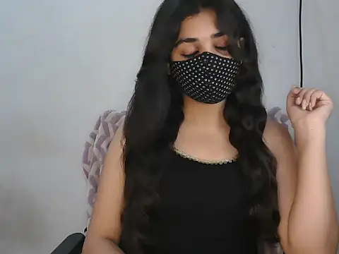 Snapshot of Cutie_Sonam chatting on April 13, 2026, 3:32 am Cutie Sonam online show from April 13, 2026, 3:32 am