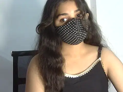 Snapshot of Cutie_Sonam chatting on April 7, 2026, 5:04 pm Cutie Sonam online show from April 7, 2026, 5:04 pm