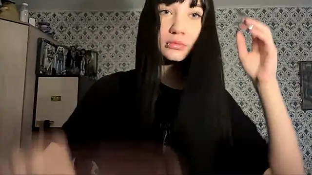 Snapshot of SofiaDreams09 chatting on November 15, 2025, 6:06 am SofiaDreams09 online show from November 15, 2025, 6:06 am