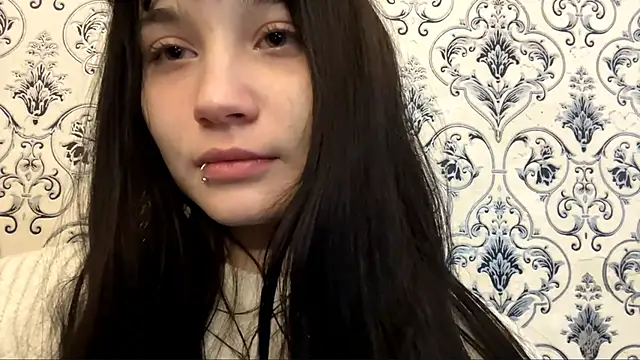 Snapshot of SofiaDreams09 chatting on December 17, 2025, 10:42 am SofiaDreams09 online show from December 17, 2025, 10:42 am