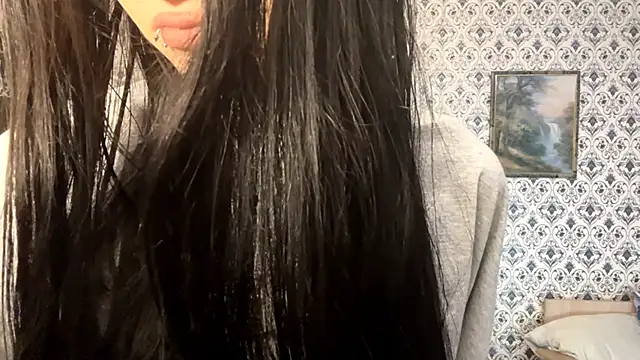 Snapshot of SofiaDreams09 chatting on December 4, 2025, 5:12 pm SofiaDreams09 online show from December 4, 2025, 5:12 pm