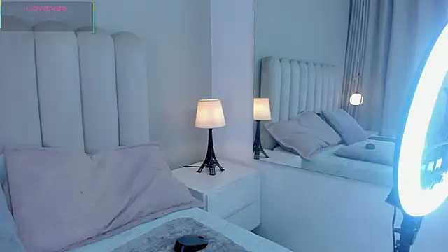 Snapshot of Melanie_hillz chatting on December 19, 2025, 6:54 pm Melanie hillz online show from December 19, 2025, 6:54 pm