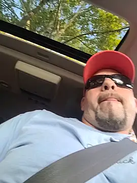 Tincho1051 online show from April 21, 2026, 8:04 pm