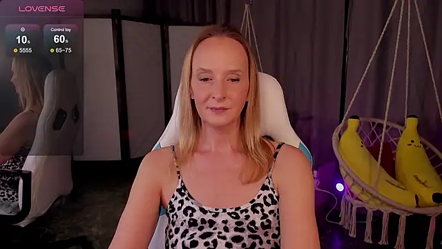 ScarlettPalmer online show from February 28, 2026, 10:26 am