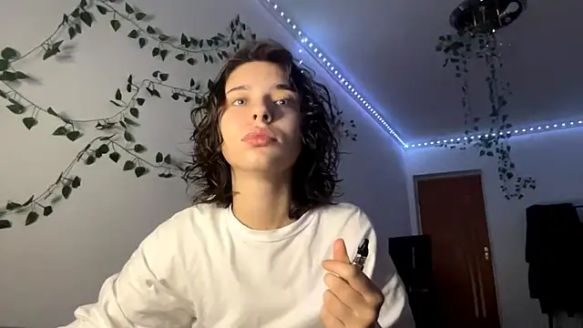 Snapshot of LilithFlamey chatting on November 29, 2025, 4:07 pm LilithFlamey online show from November 29, 2025, 4:07 pm