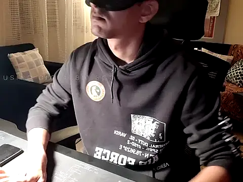 Snapshot of Andy_James181 chatting on January 11, 2026, 10:22 am Andy James181 online show from January 11, 2026, 10:22 am