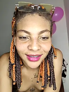 leona sumiza online show from November 15, 2025, 1:48 pm