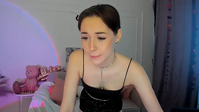 Snapshot of MakeYoueHappy chatting on February 21, 2026, 4:36 am MakeYoueHappy online show from February 21, 2026, 4:36 am