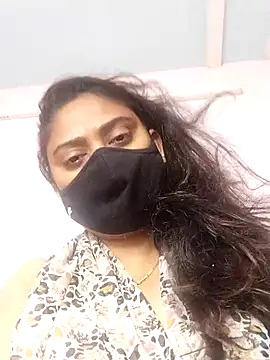 girl999 online show from March 7, 2026, 4:52 am