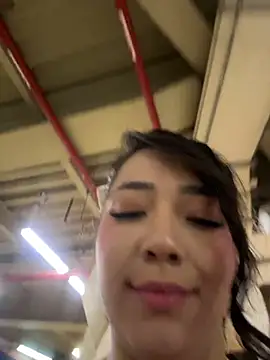 Snapshot of Hannahpradaa_ chatting on November 8, 2025, 12:25 am Hannahpradaa online show from November 8, 2025, 12:25 am