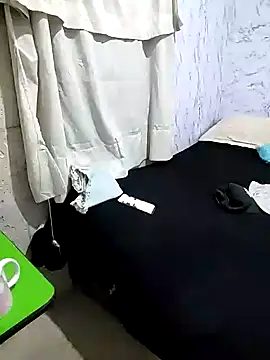 Snapshot of Anny_37 chatting on November 5, 2025, 2:14 am Anny 37 online show from November 5, 2025, 2:14 am