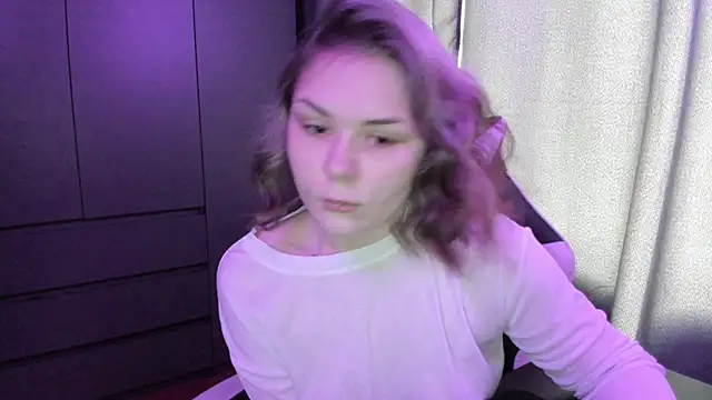 sophia lix online show from December 16, 2025, 5:00 am