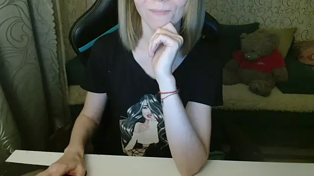  Alisa Allison  online show from November 13, 2025, 4:00 pm