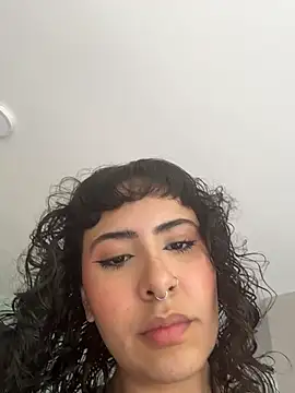 SugarTroubl33 online show from April 3, 2026, 3:07 pm