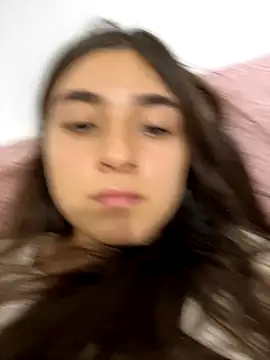 Snapshot of Valentina_ro chatting on November 6, 2025, 2:48 am Valentina ro online show from November 6, 2025, 2:48 am