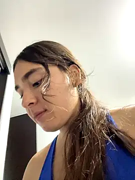 Snapshot of Valentina_ro chatting on October 29, 2025, 3:05 am Valentina ro online show from October 29, 2025, 3:05 am