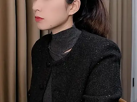 Snapshot of lvy-002 chatting on November 9, 2025, 3:21 am lvy-002 online show from November 9, 2025, 3:21 am