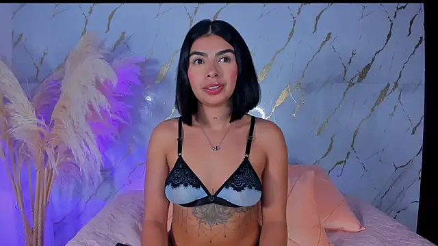 Snapshot of Julig01 chatting on November 21, 2025, 1:26 am Julig01 online show from November 21, 2025, 1:26 am