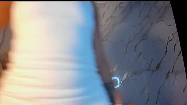 Snapshot of Julig01 chatting on November 16, 2025, 3:33 am Julig01 online show from November 16, 2025, 3:33 am