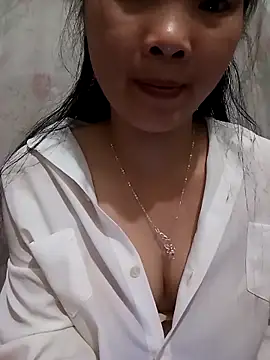 Lovebaby-love online show from April 15, 2026, 7:14 am