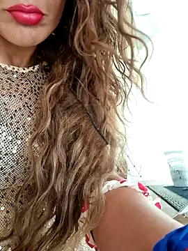 Beautysecret online show from November 4, 2025, 8:12 pm