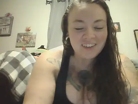 Snapshot of BartenderSteph chatting on October 27, 2025, 8:48 am BartenderSteph online show from October 27, 2025, 8:48 am