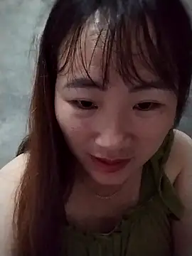 Snapshot of emini-xx chatting on November 11, 2025, 12:16 am emini-xx online show from November 11, 2025, 12:16 am