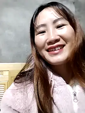 Snapshot of emini-xx chatting on November 21, 2025, 3:00 pm emini-xx online show from November 21, 2025, 3:00 pm