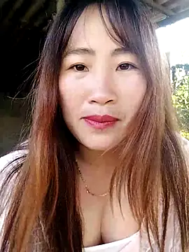 Snapshot of emini-xx chatting on November 26, 2025, 5:40 am emini-xx online show from November 26, 2025, 5:40 am