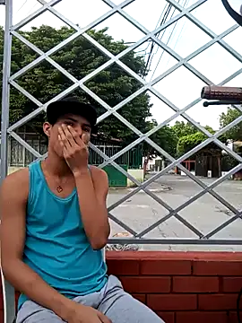 damian fort1 online show from October 30, 2025, 11:08 am