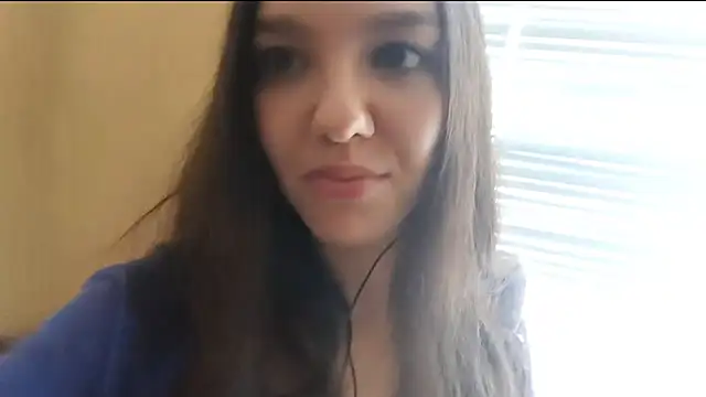 Kimixoo online show from October 28, 2025, 10:47 am