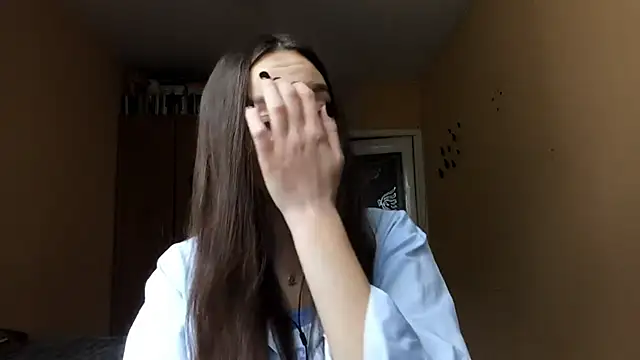 Kimixoo online show from November 7, 2025, 9:25 am