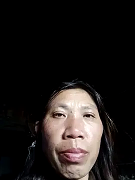 Snapshot of bella-la chatting on November 3, 2025, 11:36 am bella-la online show from November 3, 2025, 11:36 am