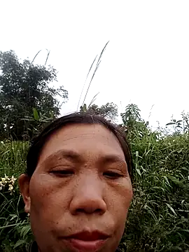 Snapshot of bella-la chatting on November 6, 2025, 1:42 am bella-la online show from November 6, 2025, 1:42 am