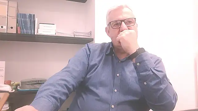 Snapshot of Diegoriv71 chatting on February 9, 2026, 8:56 am Diegoriv71 online show from February 9, 2026, 8:56 am