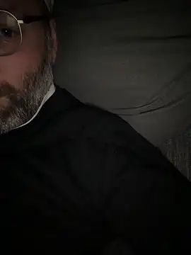 edgarmachtsderbe online show from April 4, 2026, 1:56 am