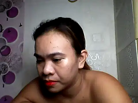 Snapshot of Honeyjean_30 chatting on November 13, 2025, 5:28 pm Honeyjean 30 online show from November 13, 2025, 5:28 pm