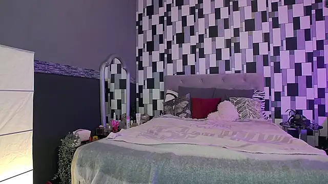 Snapshot of venusinylons chatting on December 15, 2025, 12:33 pm venusinylons online show from December 15, 2025, 12:33 pm