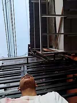 Yordiparra online show from March 15, 2026, 10:39 pm