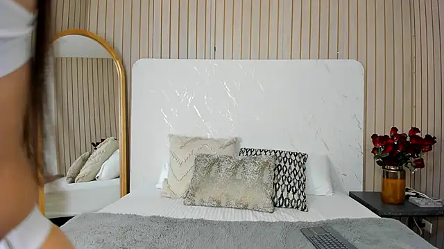 Snapshot of AmberrMoore_ chatting on November 28, 2025, 1:11 pm AmberrMoore online show from November 28, 2025, 1:11 pm