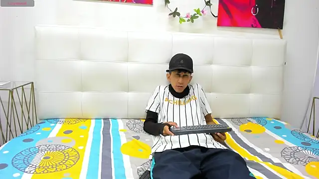 Snapshot of ahsly78alejandro chatting on November 27, 2025, 12:49 pm ahsly78alejandro online show from November 27, 2025, 12:49 pm