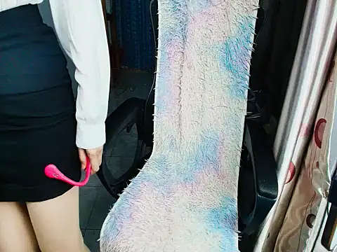 Fiona1010 online show from February 12, 2026, 4:01 am