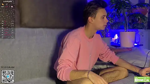 Snapshot of Kevin_Dooo chatting on October 28, 2025, 5:18 am Kevin Dooo online show from October 28, 2025, 5:18 am