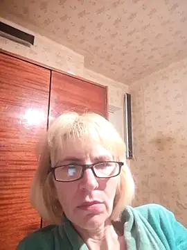 Snapshot of Georgette466 chatting on May 17, 2026, 5:46 pm Georgette466 online show from May 17, 2026, 5:46 pm