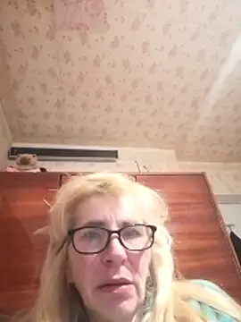 Snapshot of Georgette466 chatting on May 2, 2026, 4:12 pm Georgette466 online show from May 2, 2026, 4:12 pm